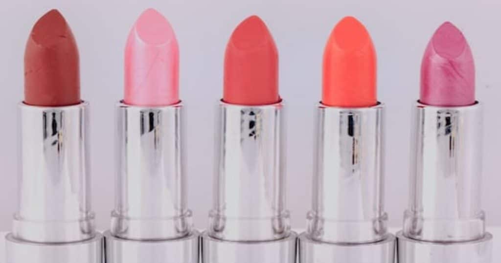 lipsticks & glosses